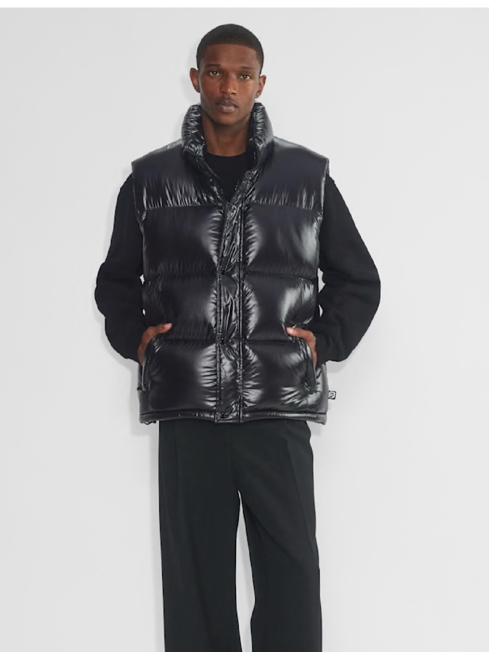 Aritzia Super Puff Vest with Hood - Mens